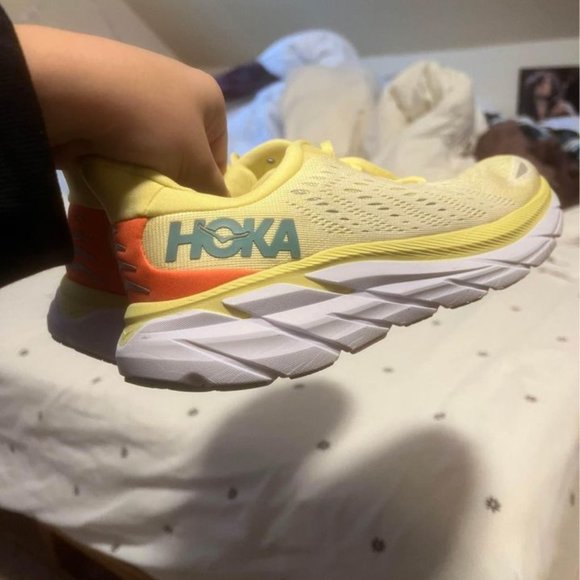 Hoka One One Shoes - Hoka Clifton 8, Size 8.5